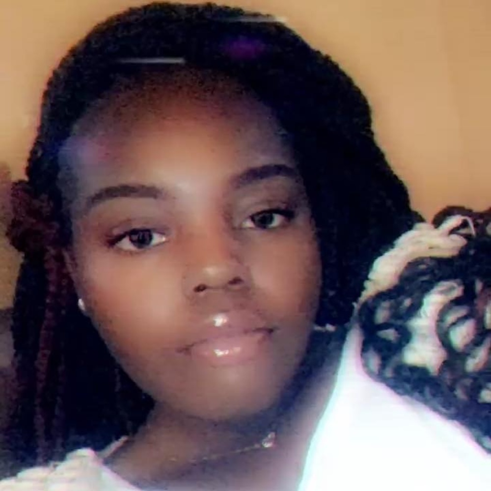 Meet your Posher, Deshyra